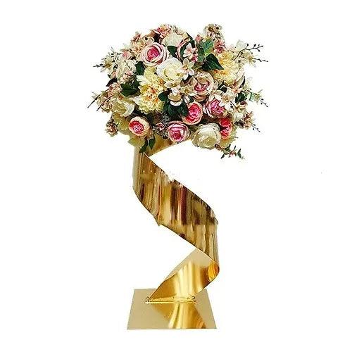 Adding A Unique Touch To Your Wedding With Personalized Table Centerpieces.