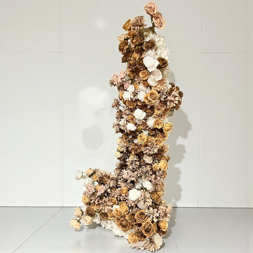 Mocha Rose Flower Arrangement For Rent | MA Wedding Decor